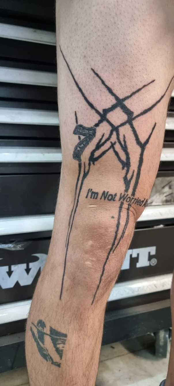 Sketch Abstract, Text tattoo on Knee
