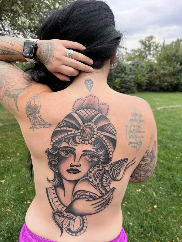 female black and grey neo traditional Tatuaggio su full back #74167 | Tatuatore Massimiliano Pennella / @PennyBoy