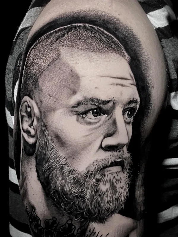 male black and grey realism 纹身 在 bicep #74266 | 纹身师 Elena Lamberti