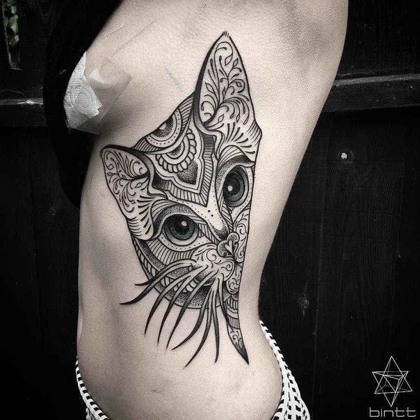 Blackwork Cat tattoo on Side