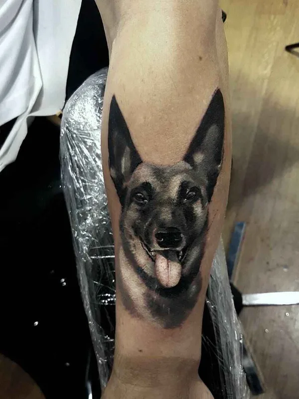 black and grey realism татуировка на forearm #3682 | Тату мастер Andrzej Niuniek Misztal
