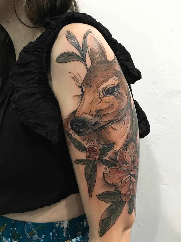 female color realism 纹身 在 upper arm #3839 | 纹身师 Sophia Baughan