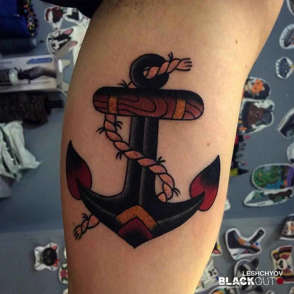 Традиционная Anchor tattoo на Thigh