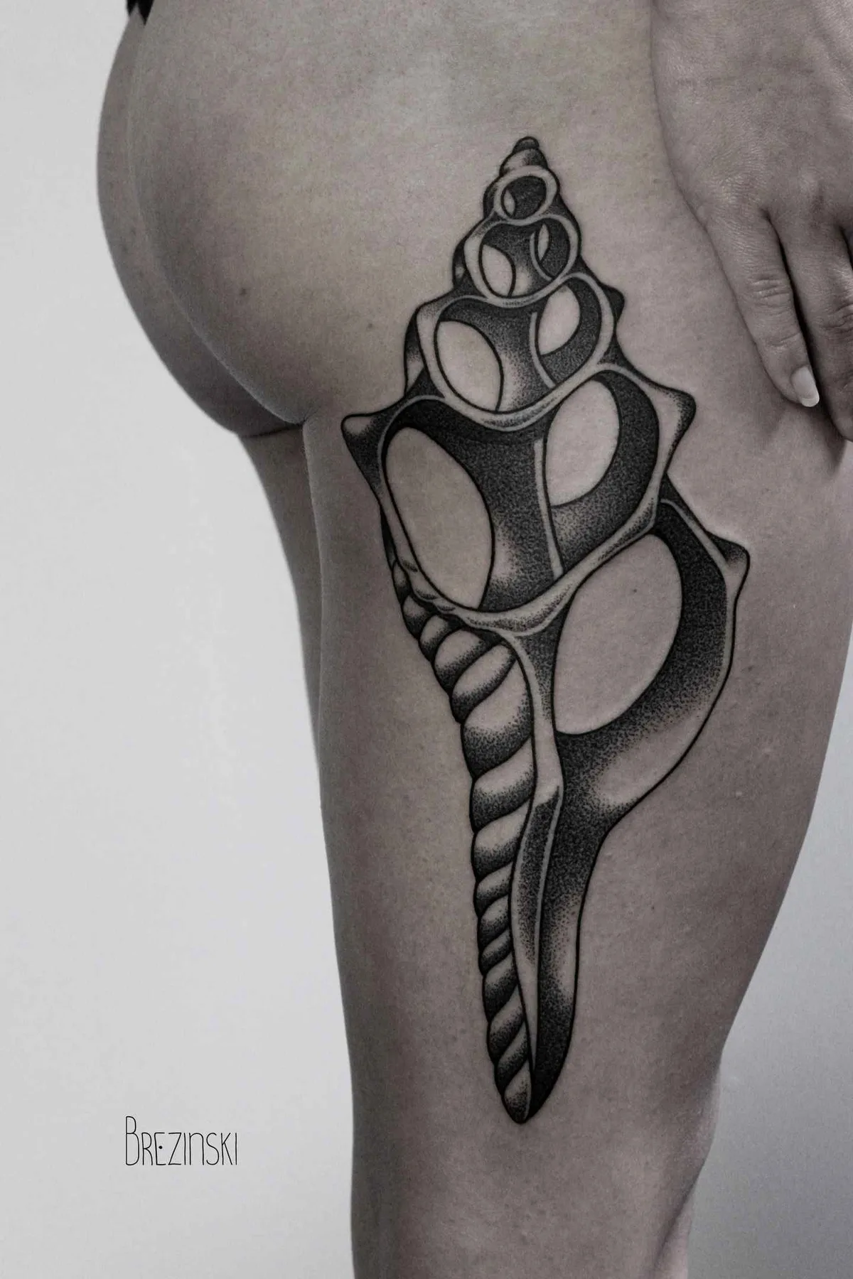 Tattoo artist Ilya Brezinski dotwork, linework, design tattoo | Тату-мастер Илья Брезинский дотворк, лайнворк дизайн татуировки