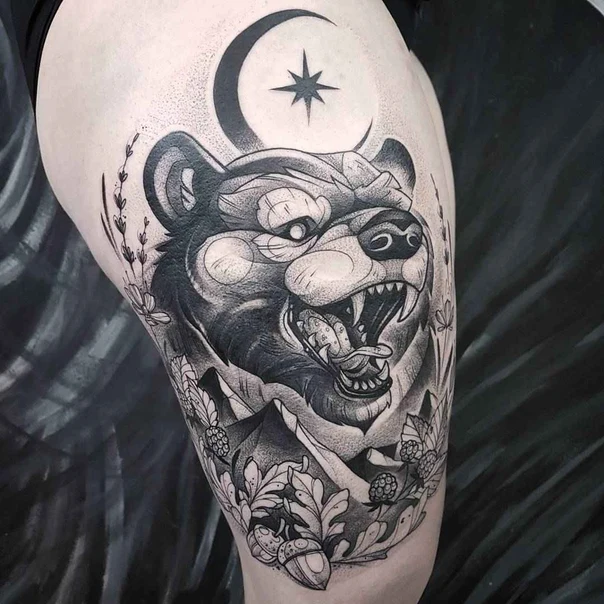 Blackwork Bear, Moon tattoo on Thigh