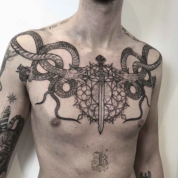 Блэкворк Sword, Dragon tattoo на Грудь