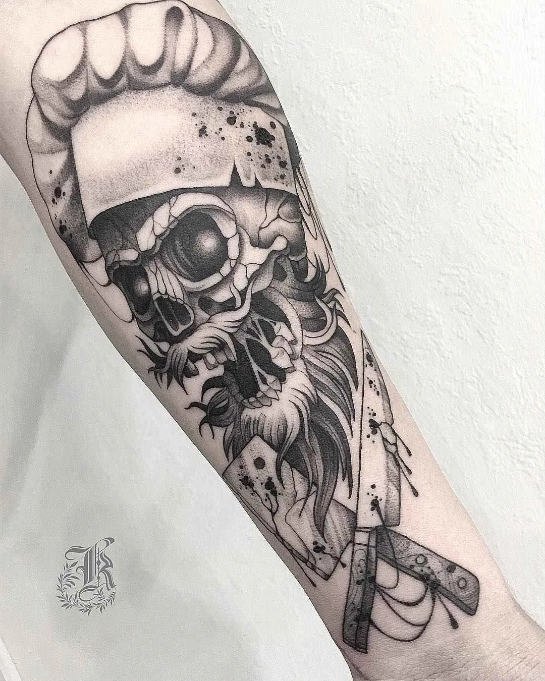 Tattoo artist Kristina Darmaeva authors dotwork tattoo