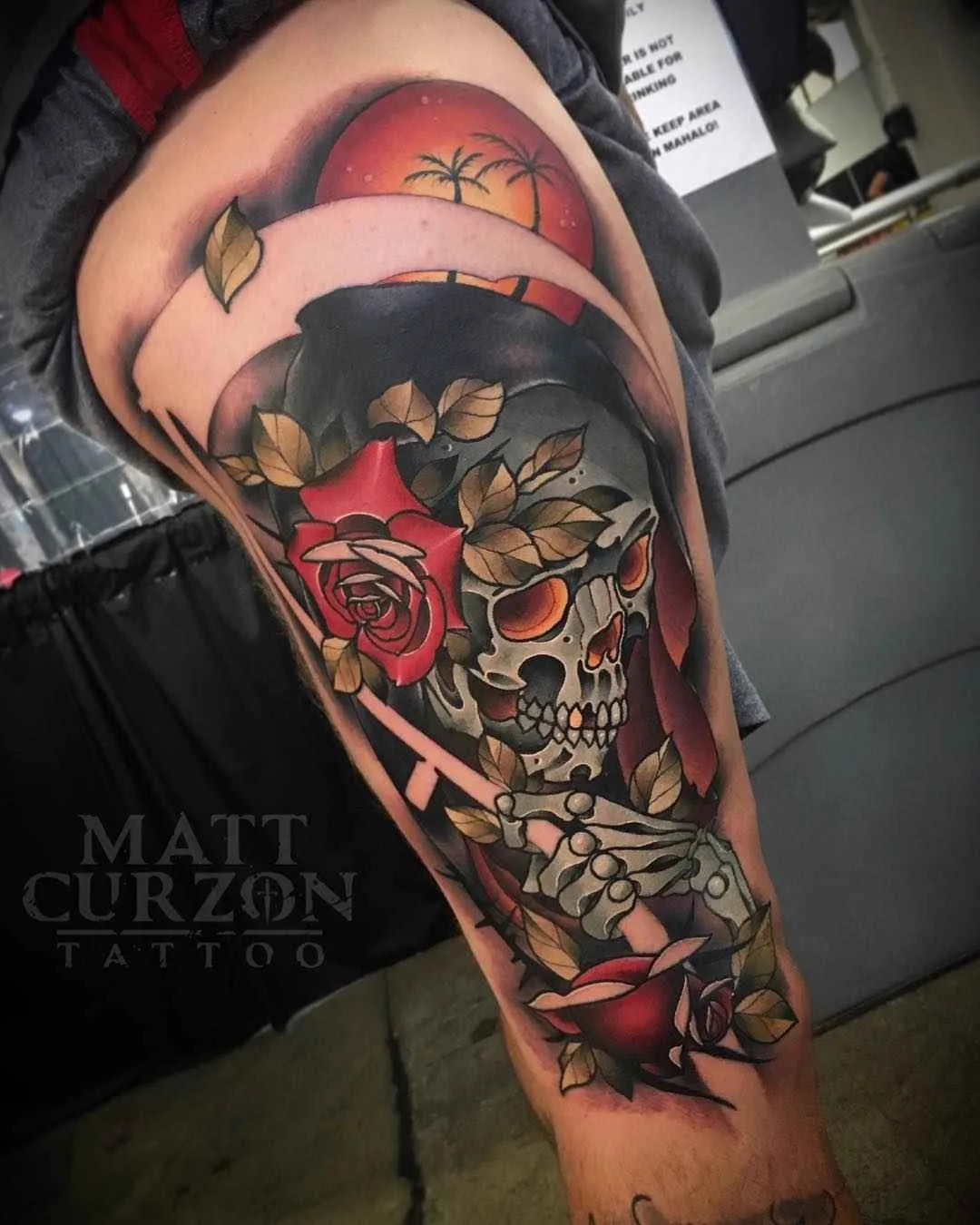 Tatuador Matt Curzon nova escola neo tradicional tatuagem