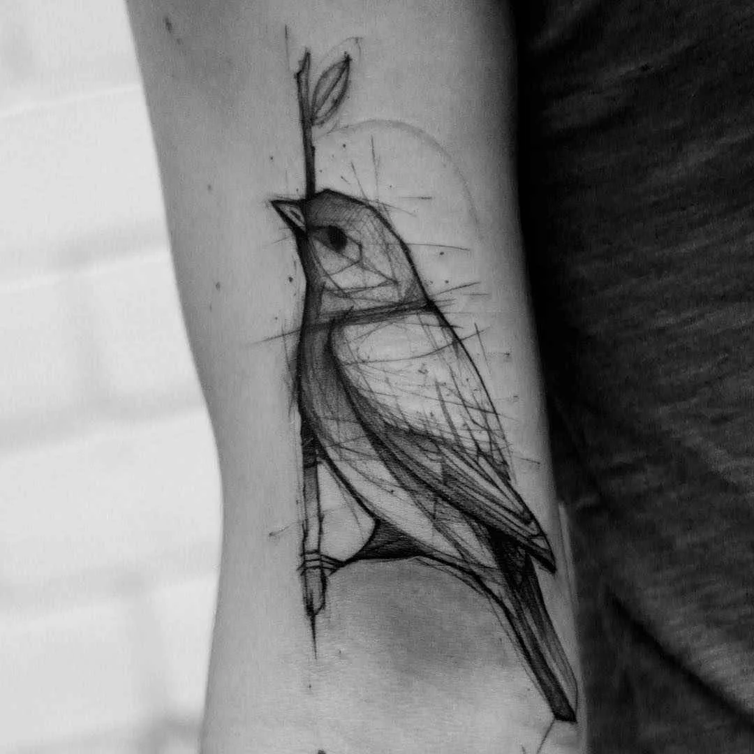 artista de tatuagem Kamil Mokot tatuagem preta de esboço
