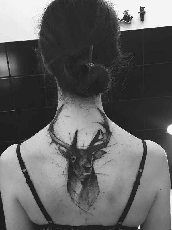 female black and grey sketch Tatuagem em upper back #13947 | Tatuador Kamil Mokot