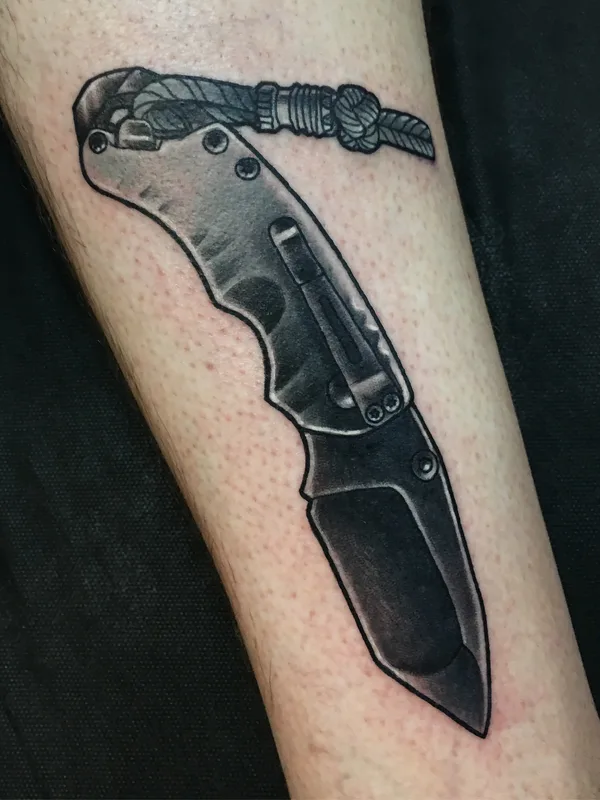 black and grey black and grey tatuaje en calf #25960 | Tatuador Рост Won Tu