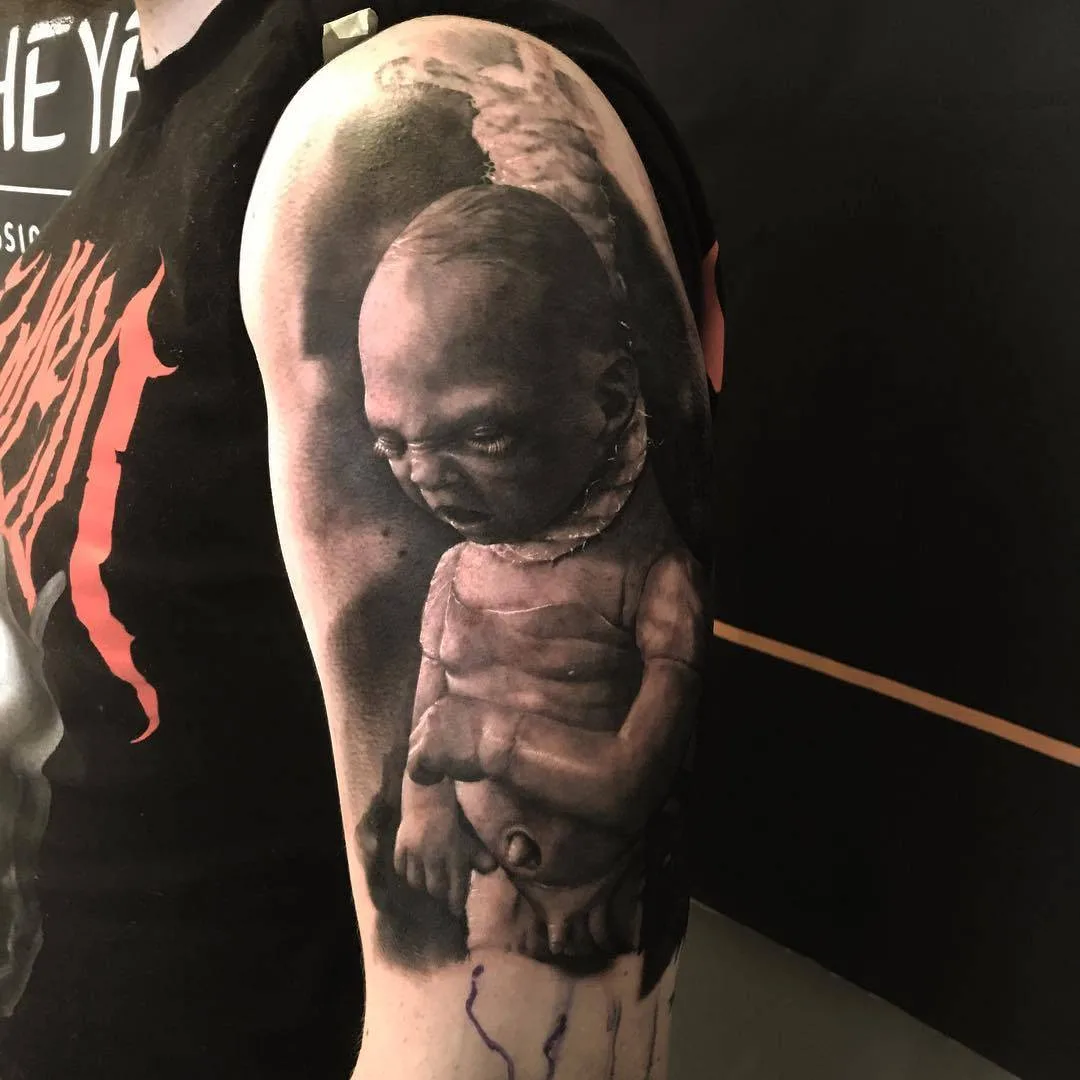 Tattoo artist Neon Judas, black&grey horror portrait realistic tattoo | Germany  