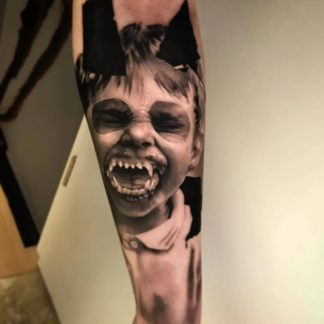 Tattoo artist Neon Judas, black&grey horror portrait realistic tattoo | Germany  
