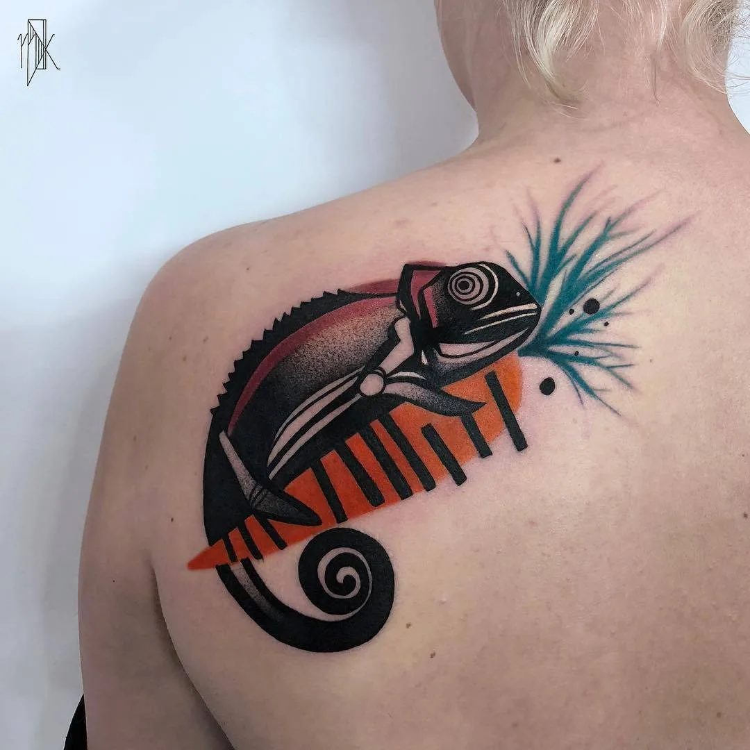 Artista di tatuaggi Marta Kudu, stile autore disegno a colori di tatuaggi, cobra | Varsovia, Polonia 