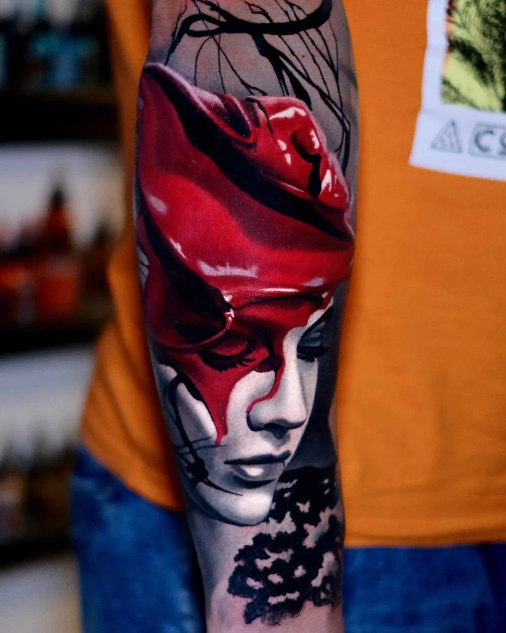 Tatuador Volkan Demirci, estilo do autor color surrealista retrato de tatuagem | Ushuaia Tattoo Londres