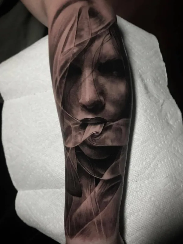 female black and grey realism Tatuagem em forearm #25568 | Tatuador Danny Lepore