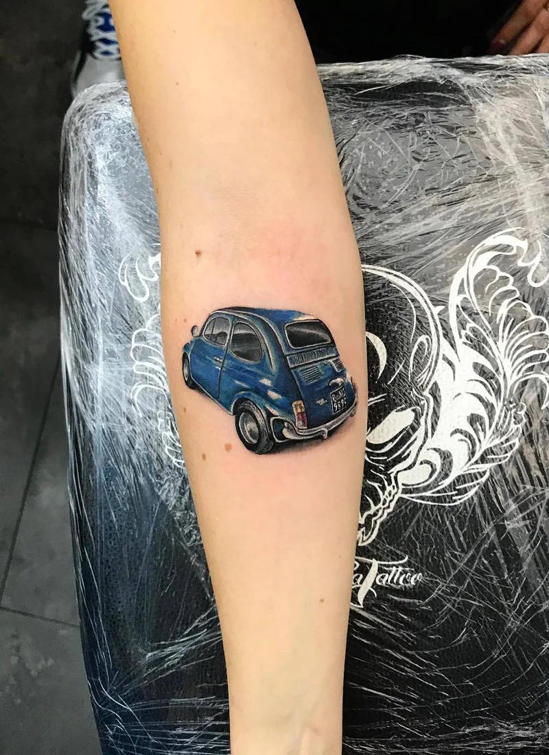Tatuagens realistas pequenas por Alberto Marzari