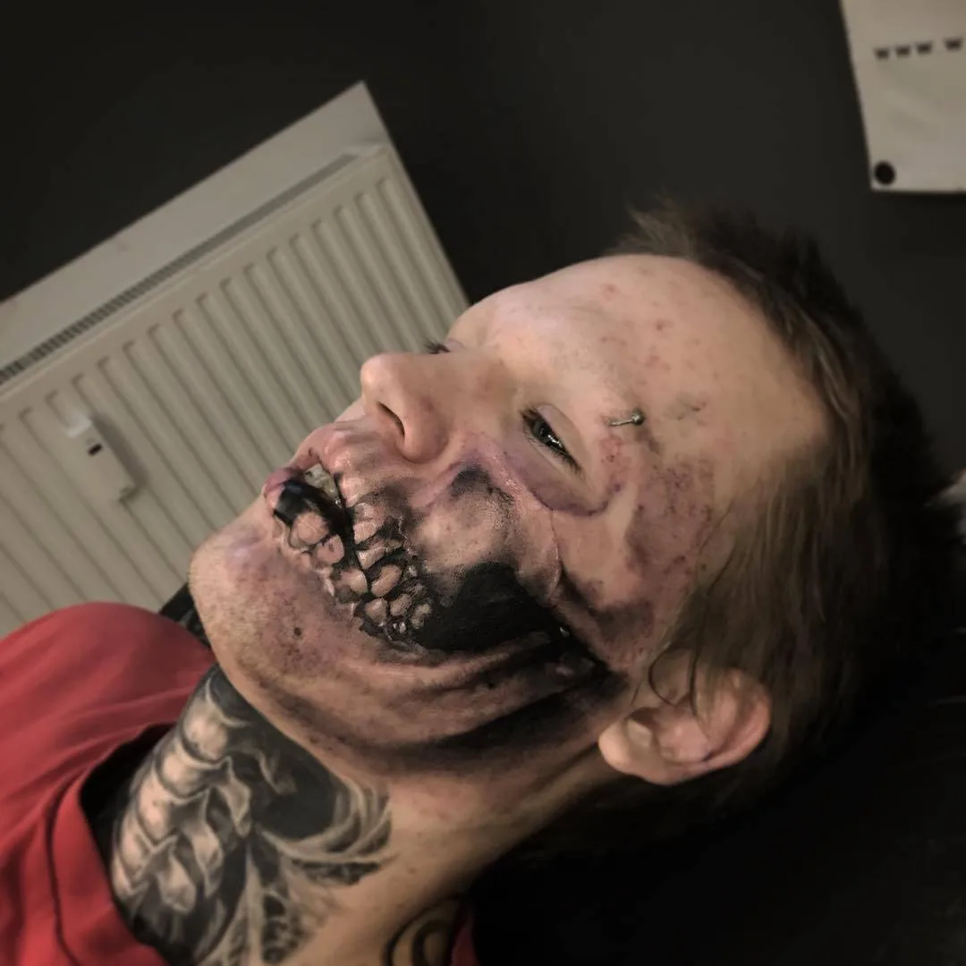 Tattoo artist Neon Judas, black&grey horror portrait realistic tattoo | Germany  