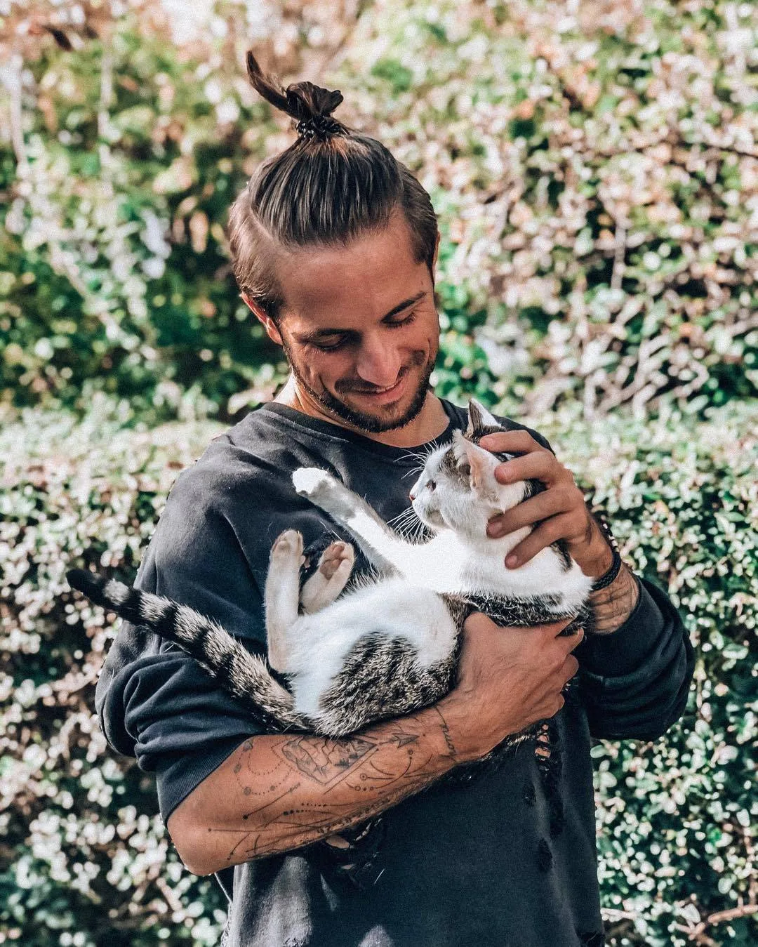 Modello tatuato Mike Stibich, modello alternativo, uomini tatuati | Monaco di Baviera, Germania
