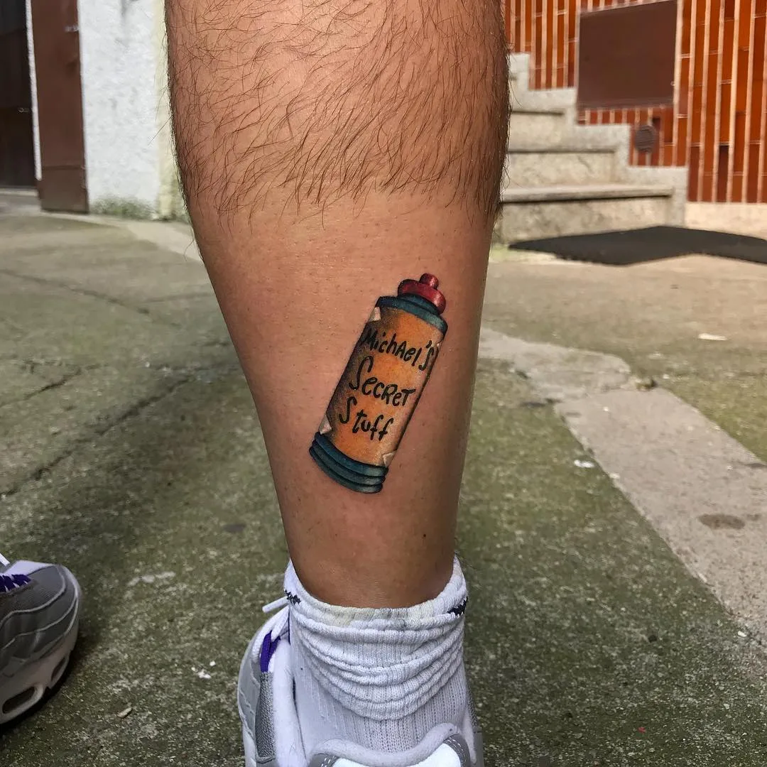 Tatuagem artista Alberto Marzari, cor tatuagem pequena realista, minimalismo | Roma, Itália 