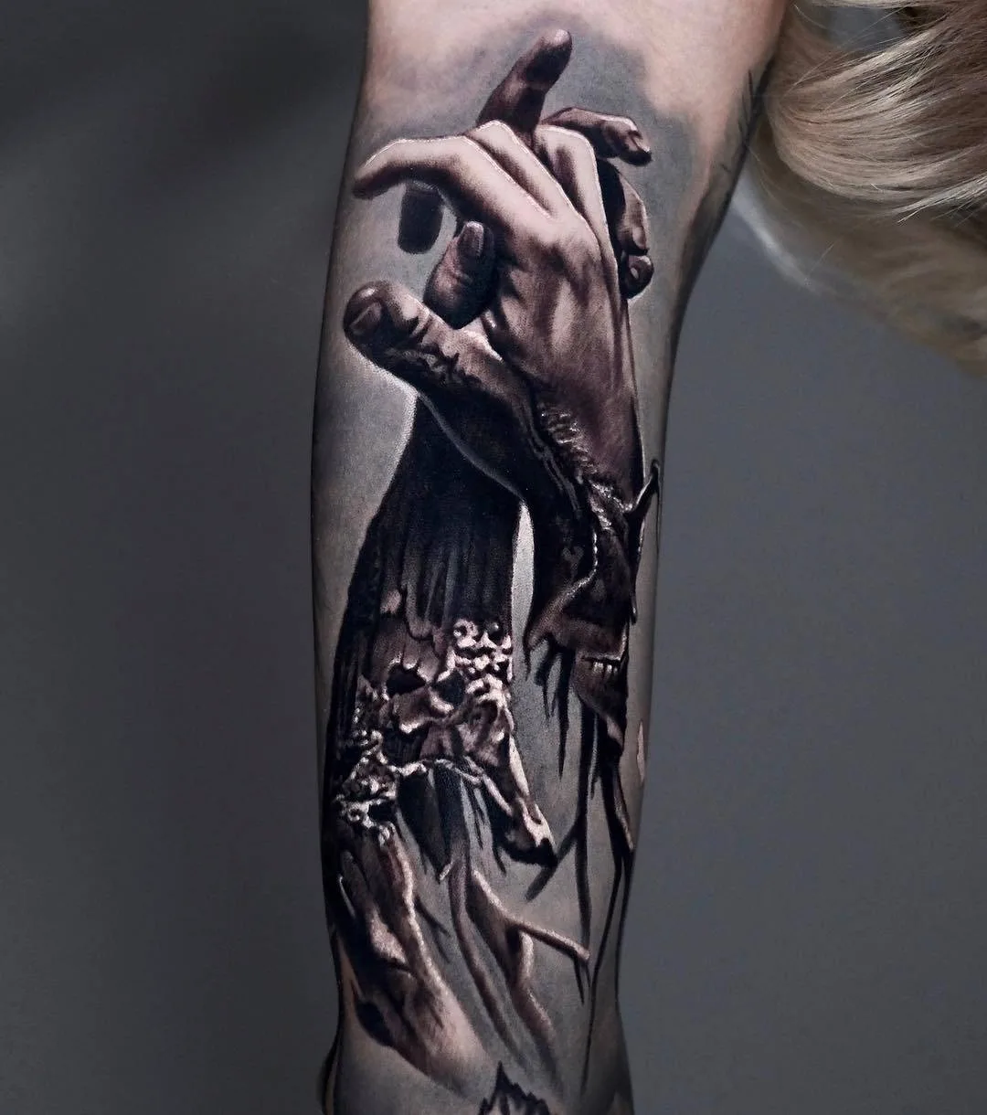 Tatuador Volkan Demirci, estilo do autor color surrealista retrato de tatuagem | Ushuaia Tattoo Londres