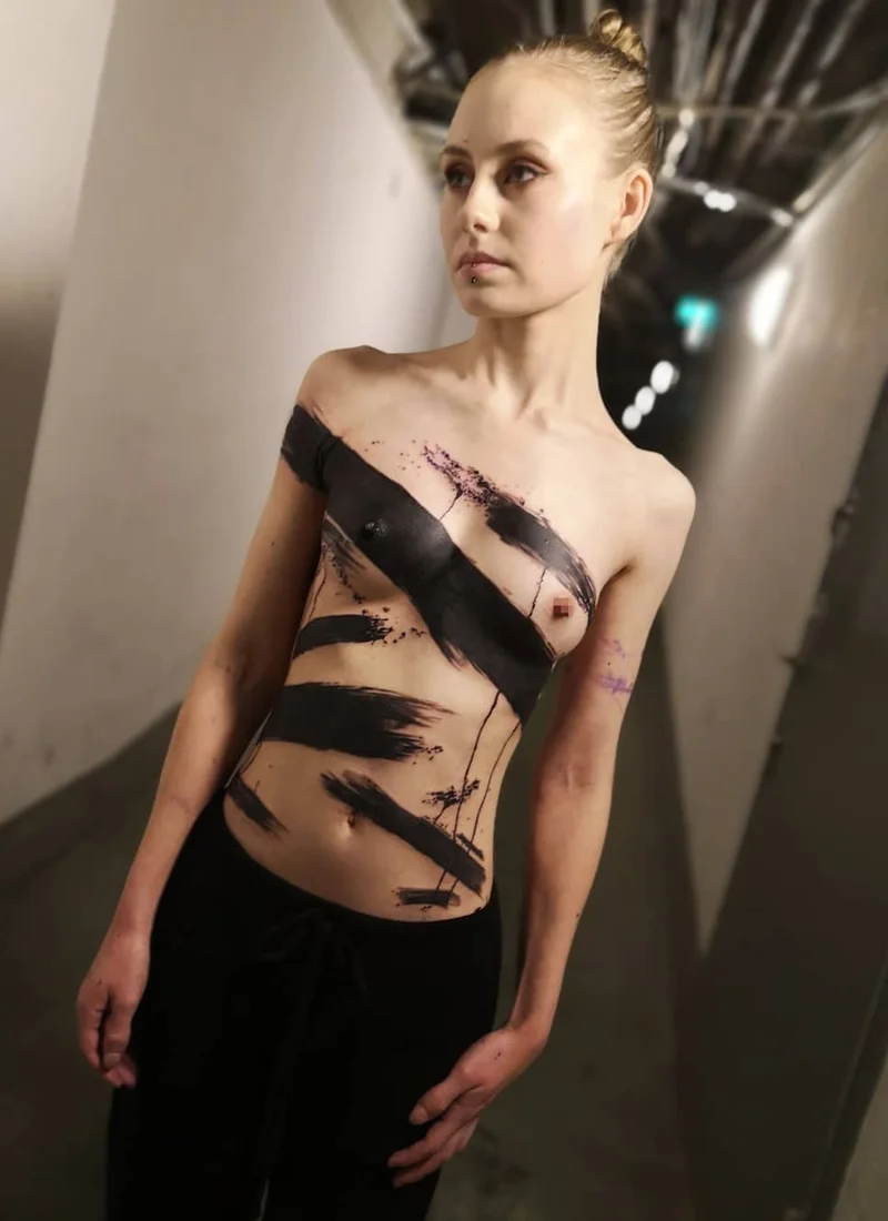 3KREUZE's brutale heavy abstract blackwork tattoo