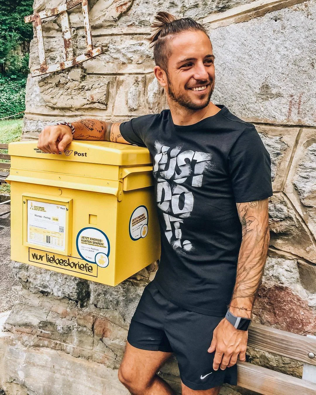 Modello tatuato Mike Stibich, modello alternativo, uomini tatuati | Monaco di Baviera, Germania