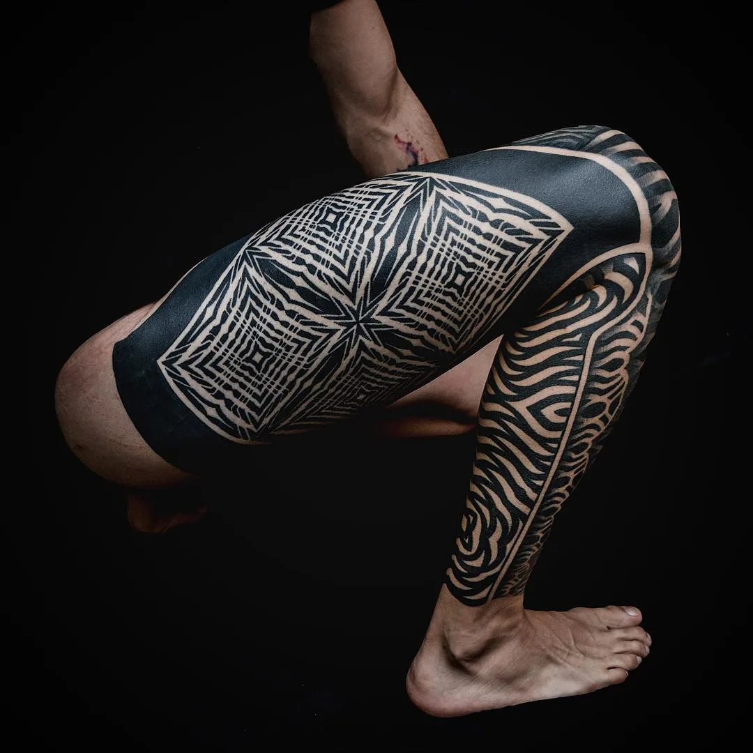 Tattoo artist Charly Saconi, black Authors ornamental tattoo | Buenos Aires, Argentina