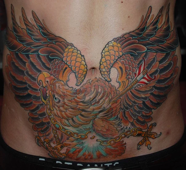 Нео-традиционная Eagle, Wings tattoo на Живот