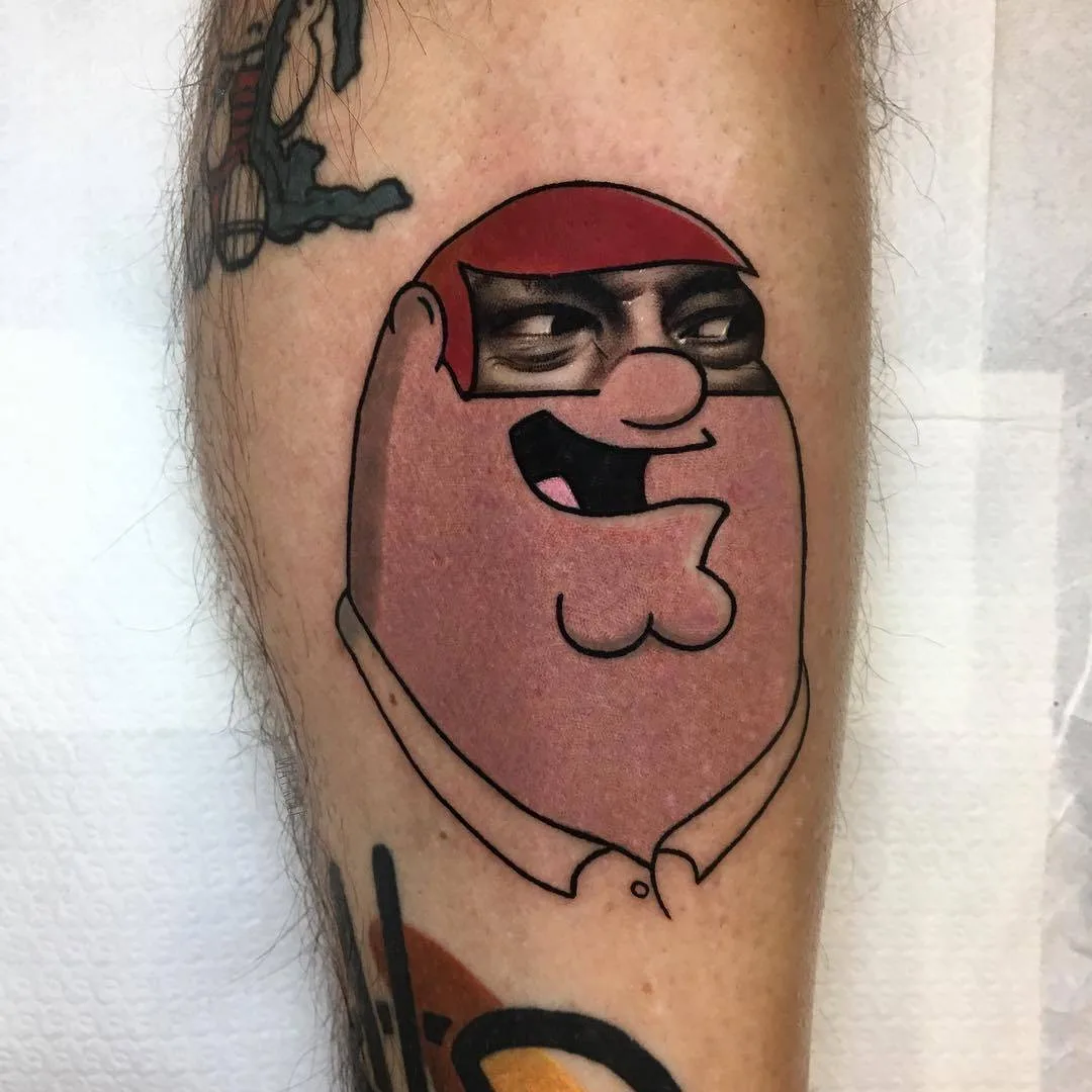 Tatuatore Mat Rule, tatuaggio a colori con tecnica New School + realismo nero e grigio | Parigi, Francia