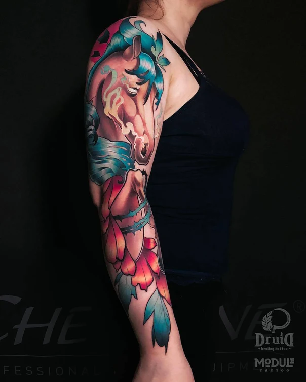 Иллюстративная Horse, Floral tattoo на Полный рукав