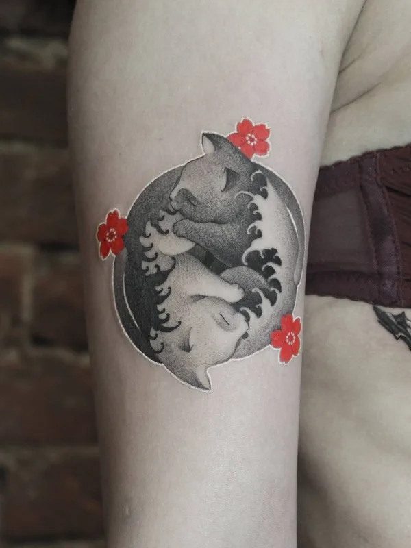 female color japanese tatouage sur upper arm #33312 | Artiste tatoueur Антон Киясов