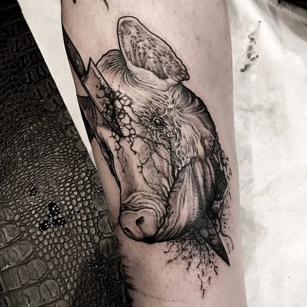 Realism Animal, Knife tattoo on Forearm