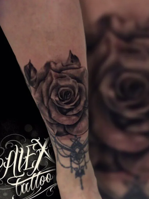 black and grey realism Tatuagem em forearm #37699 | Tatuador Alex Kross