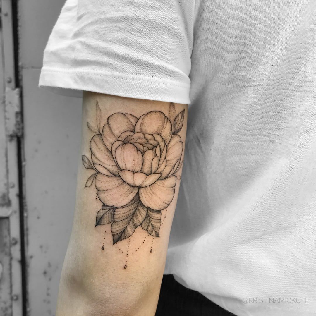 Fineline тату на Forearm