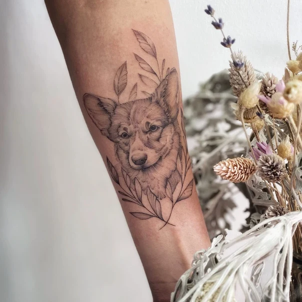 Файнлайн Dog, Botanic tattoo на Предплечье