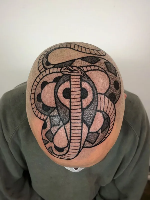 male black blackwork 纹身 在 head #42993 | 纹身师 Charley Gerardin