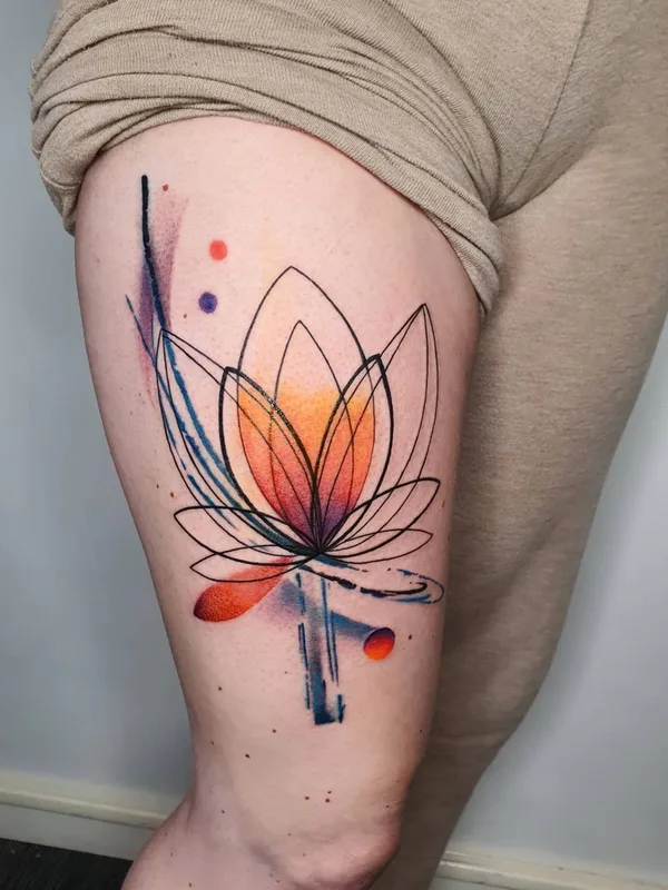 color abstract tatuaje en thigh #43111 | Tatuador Vanesa Surtkova