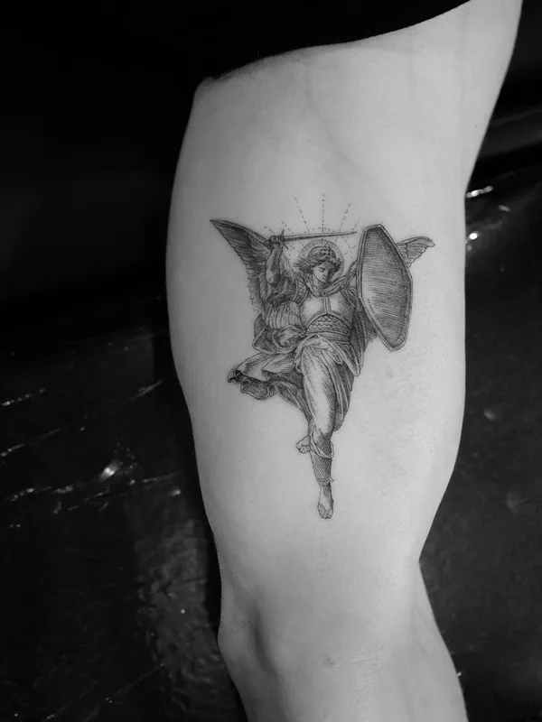black and grey engraving 纹身 在 thigh #43166 | 纹身师 Doctor Woo