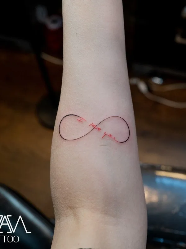 color fineline Tatuaggio su forearm #43179 | Tatuatore Evan Kim
