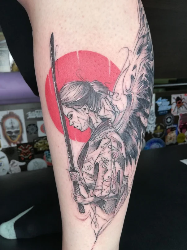 Японская Samurai, Wings tattoo на Икра