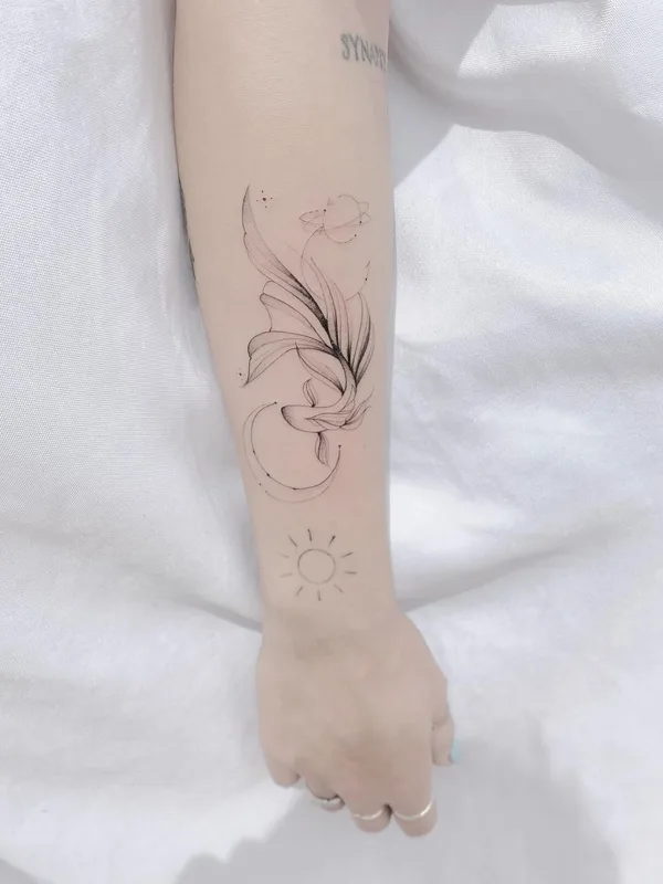 female black and grey fineline Tatuaggio su forearm #43427 | Tatuatore Dastin Gregorio