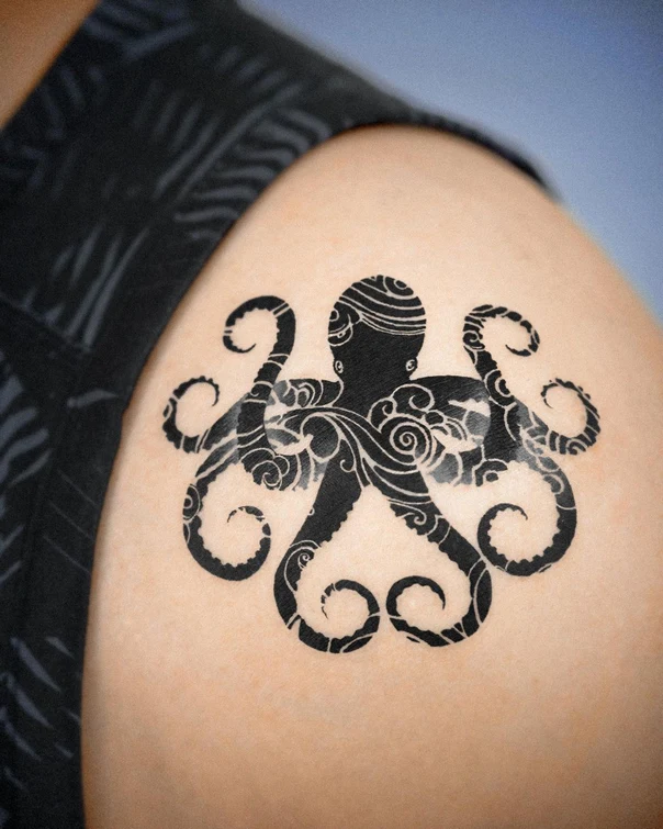 Blackwork Octopus tattoo on Shoulder