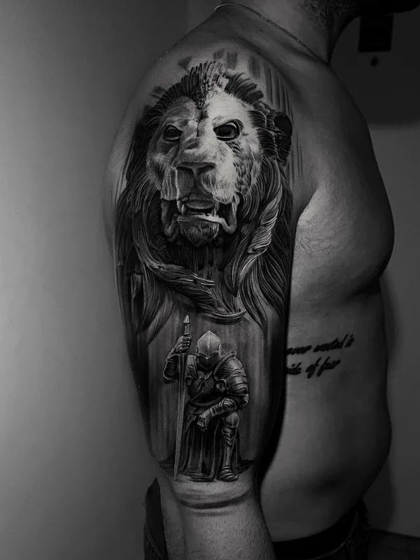 male black and grey realism Tatuaggio su upper arm #43570 | Tatuatore Niv Buskila
