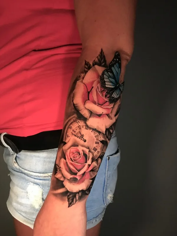 female color realism Tatuaggio su forearm #59633 | Tatuatore Антон Каменских 
