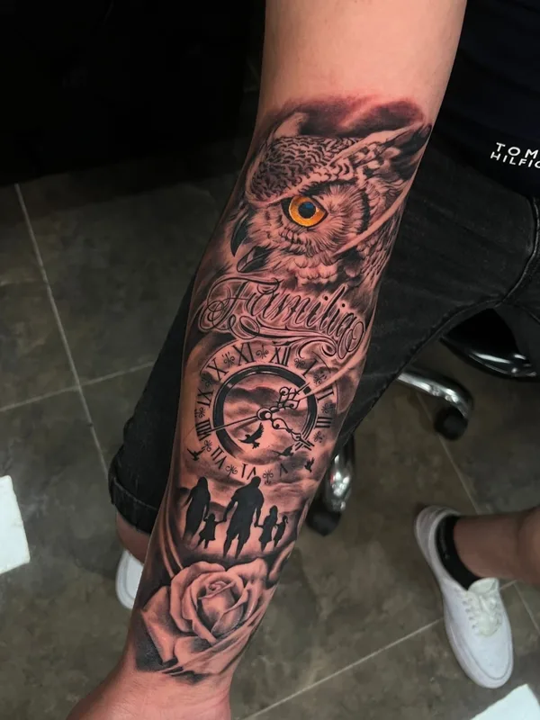 black and grey realism Tatuaggio su forearm #59632 | Tatuatore Антон Каменских 