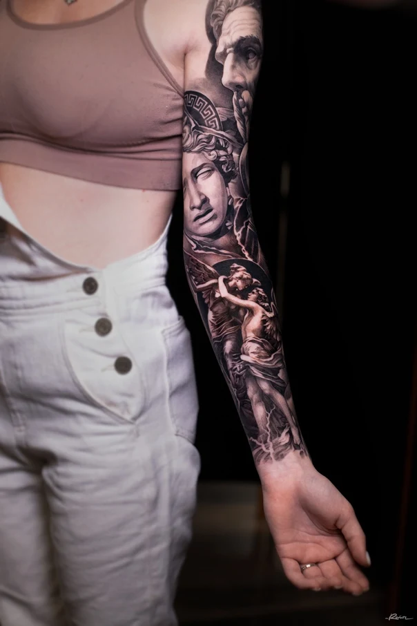 Реализм Statues, Angels tattoo на Полный рукав