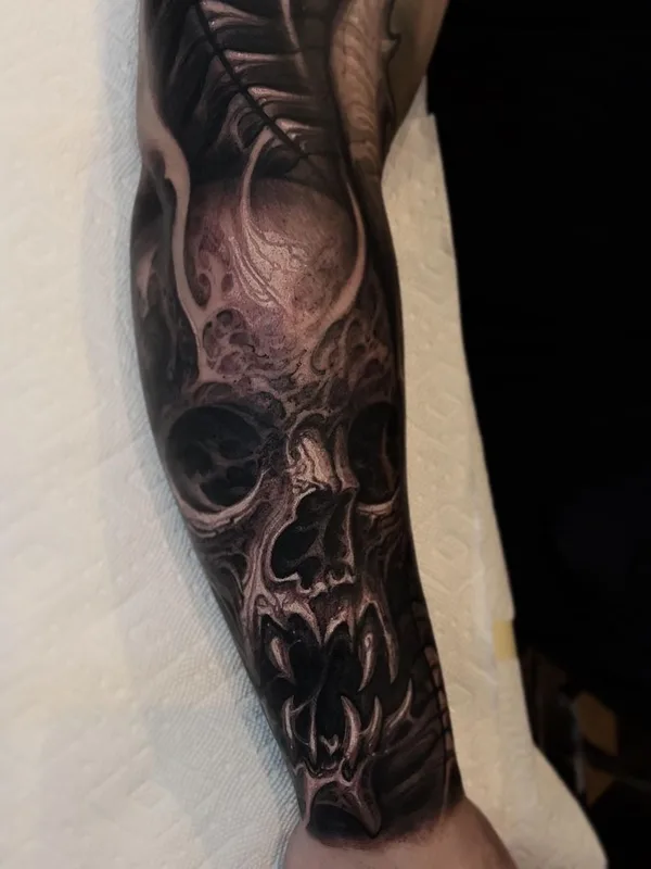 black and grey black and grey Tatuaggio su forearm #59834 | Tatuatore Jesse Levitt