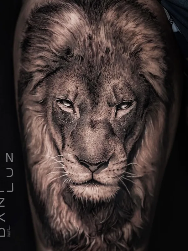 black and grey realism tatuaje en thigh #59860 | Tatuador Daniel Luzardo