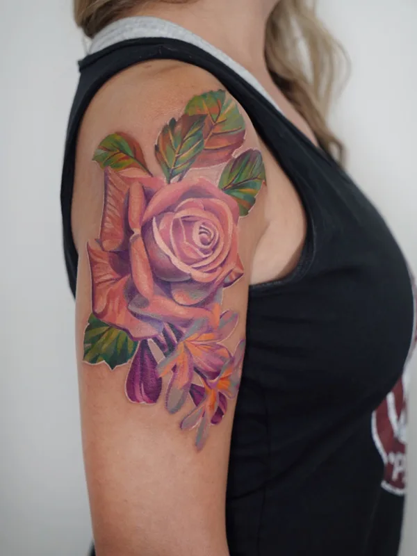 female color realism 纹身 在 upper arm #59895 | 纹身师 Ivan Androsov